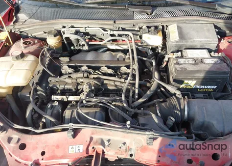 2005 Ford Focus Zx4 from USA, damaged, VIN 1FAFP34NX5W103370